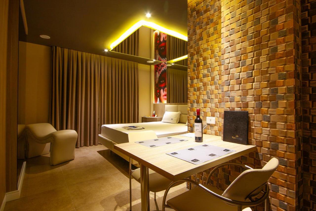 Motel Golf (Adults Only) Osasco Dış mekan fotoğraf