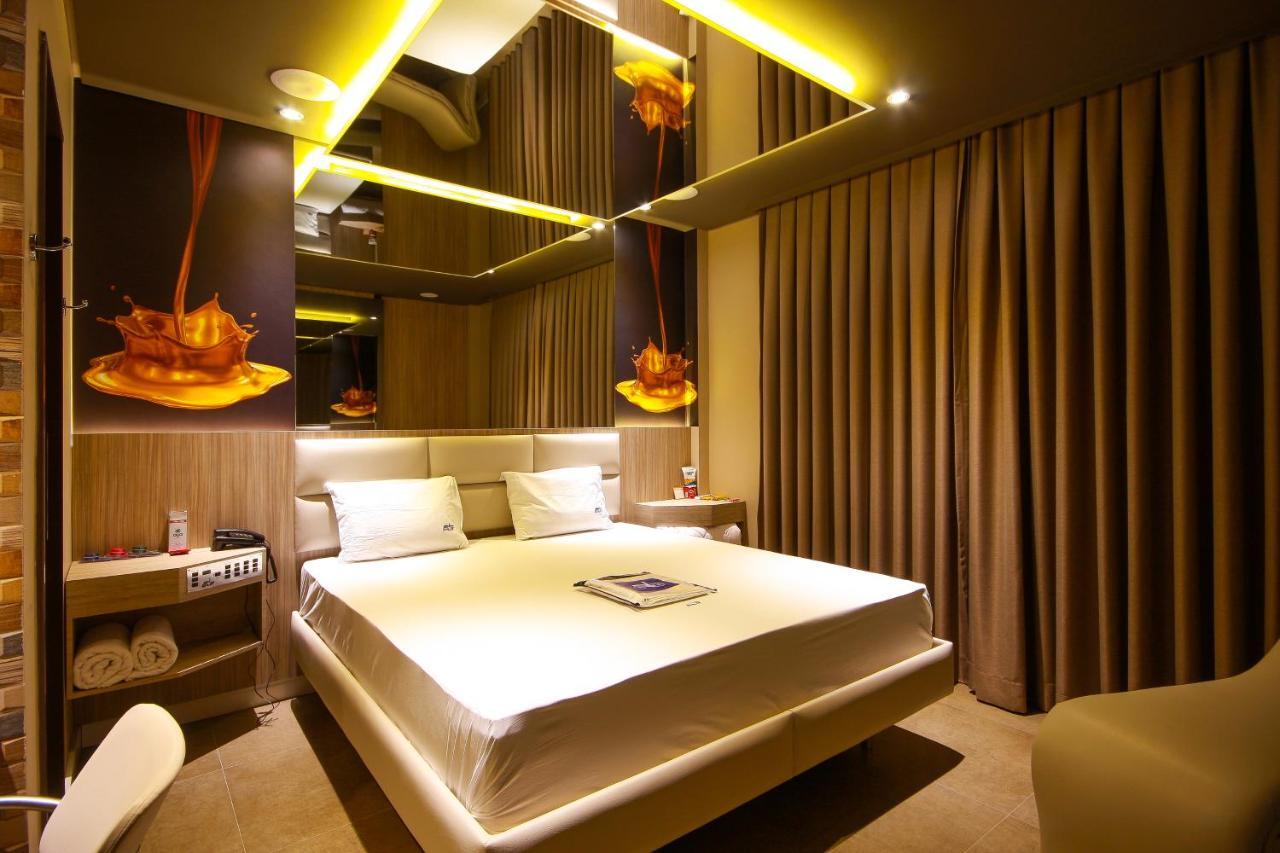 Motel Golf (Adults Only) Osasco Dış mekan fotoğraf